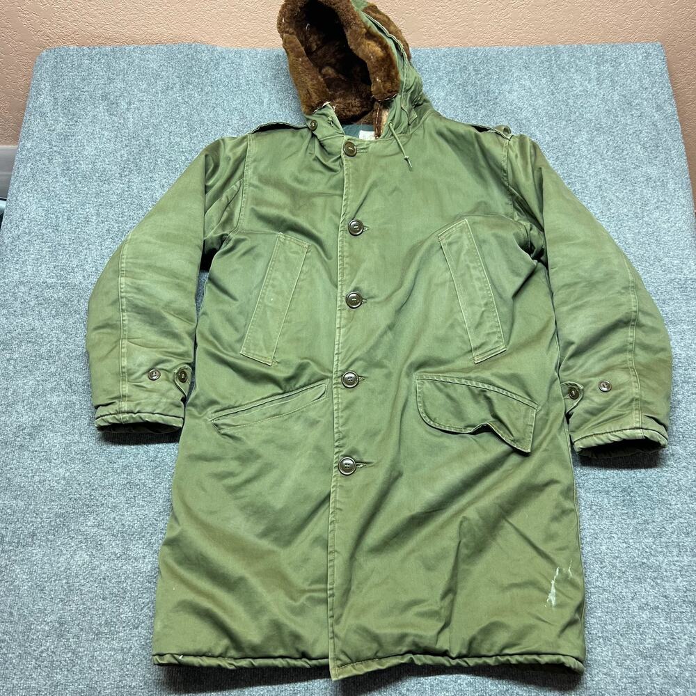 Vintage B-9 Parka Jacket Mens Medium Olive Green Fur Hood Military 1949